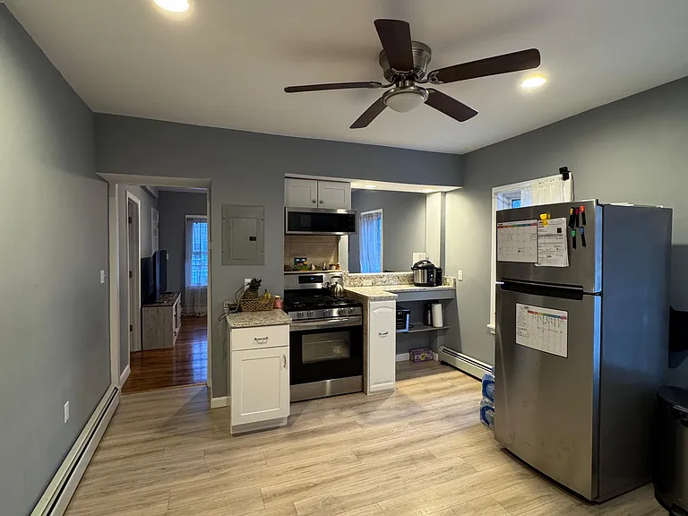 21 Summer St #2 — Photo 3