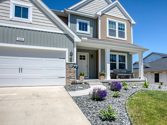 3rd image of 3261 Oakmont Dr