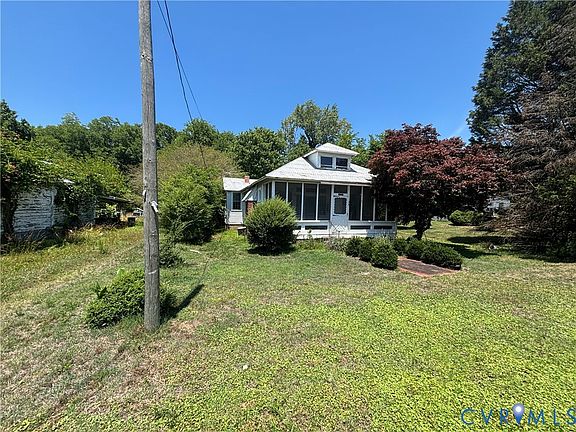 2nd image of 73 Mancha Ave