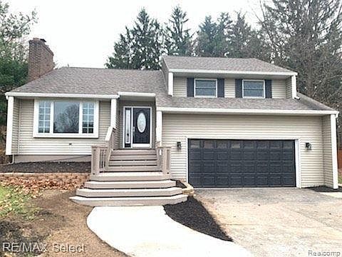 1st image of 8387 Pineview Lake Dr