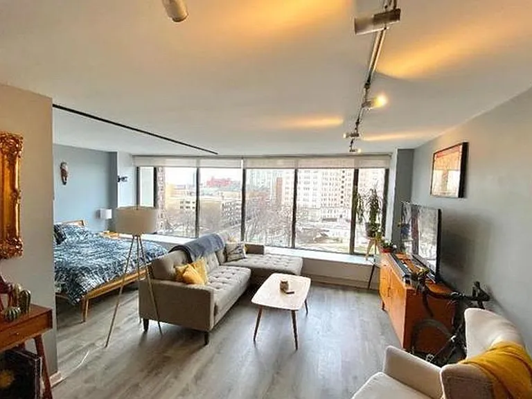5455 N Sheridan Rd — Photo 7