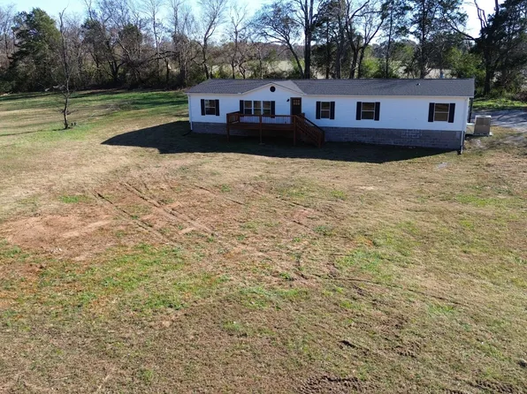 698 Meridian Dr, Smithville, TN 37166