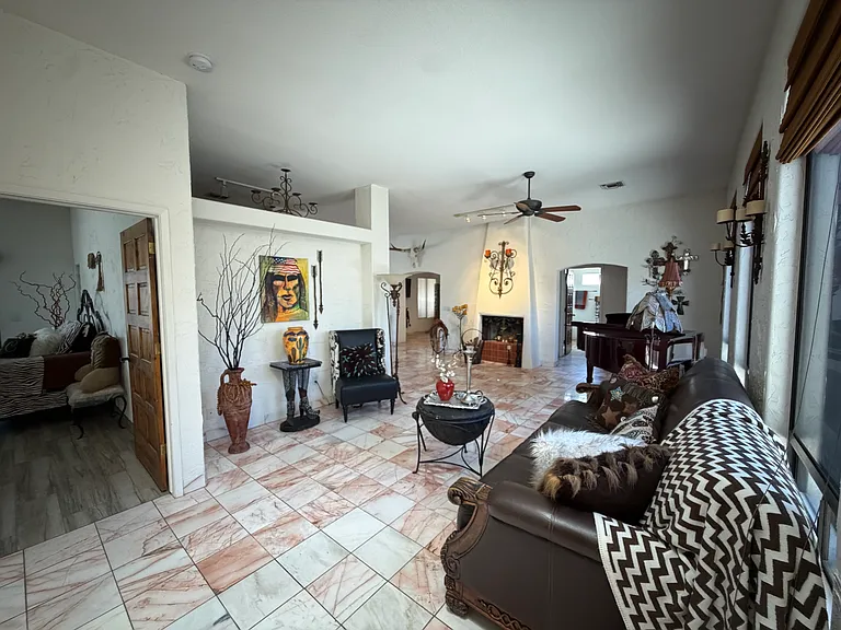3750 Canyon Cove Dr — Photo 18