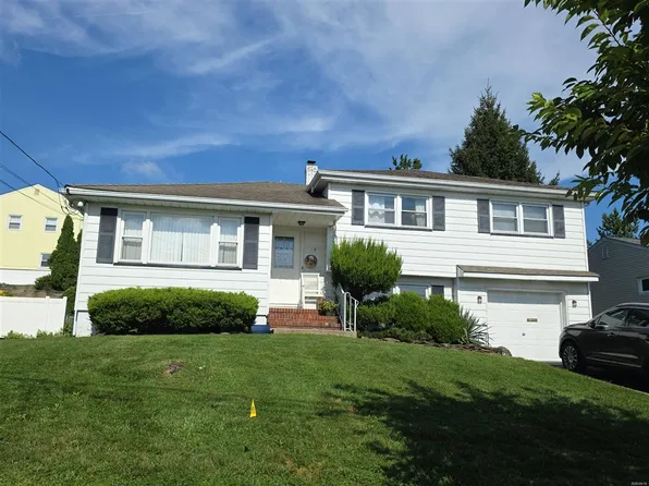 10 Homestead St, Clifton, NJ 07013