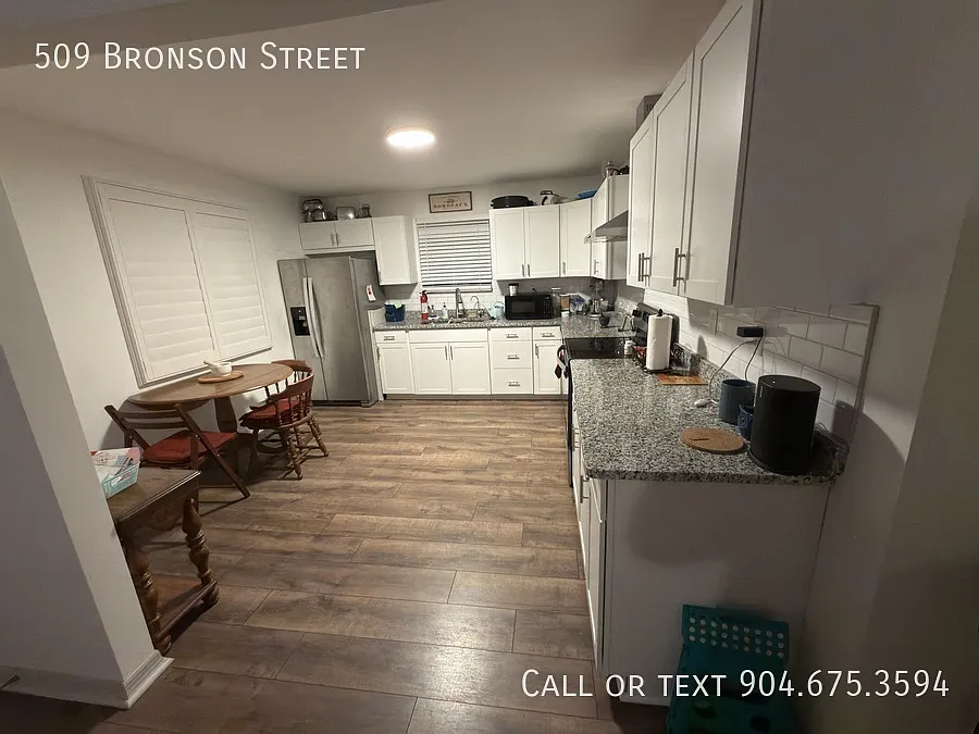 Charming Home close to Historic Downtown Palatka — Photo 2