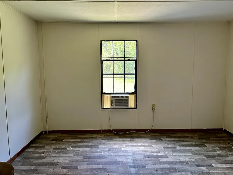 313 Mahlon St — Photo 10
