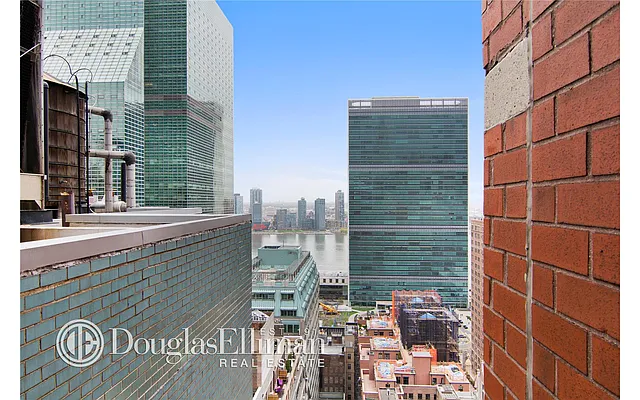 Sold by Douglas Elliman | media 4