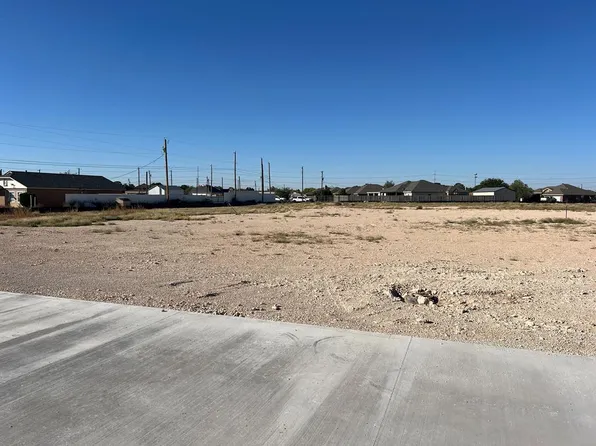 6401 Hopi Ct, Midland, TX 79705