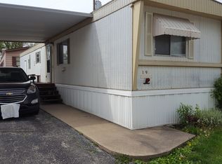 2830 4th St TRLR 19, Peru, IL 61354