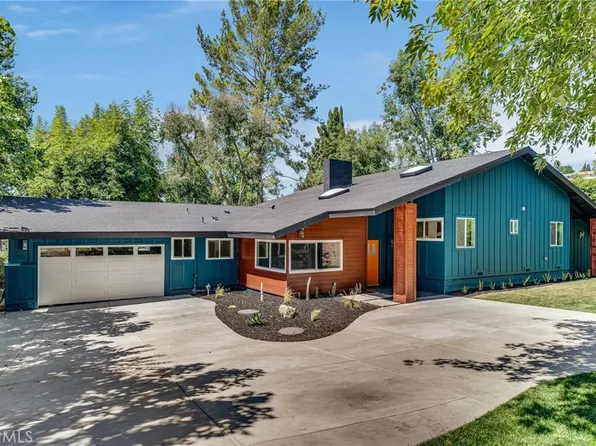 3255 N Rancho El Encino Dr, Covina, CA 91724