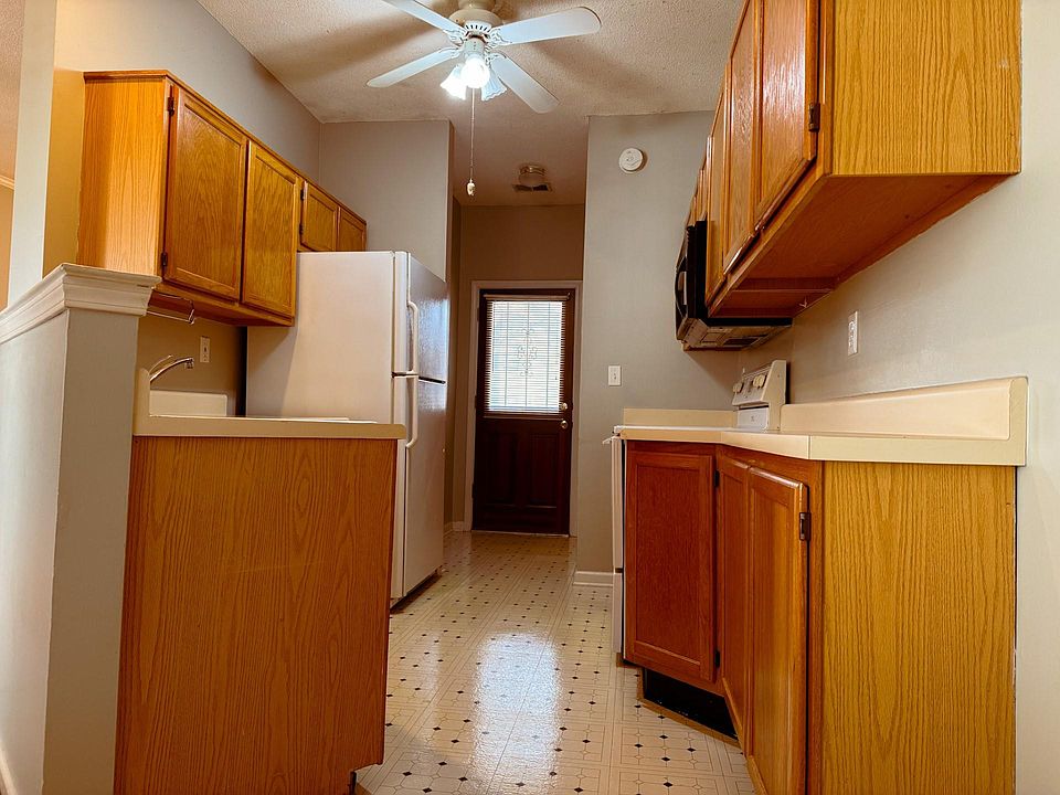 2nd image of 1166 Hunters Lake Dr