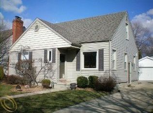 246 Chippewa St, Clawson, MI 48017