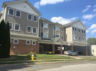 275 Liberty Ave APT 202, Westbury, NY 11590