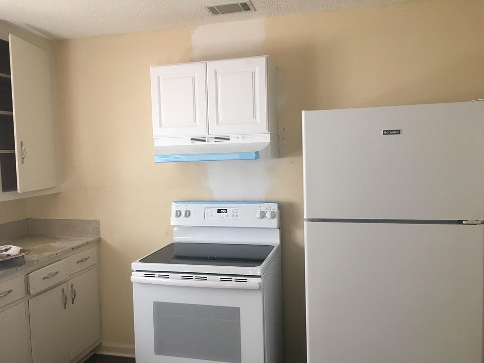 2nd image of 2018 E 38th St