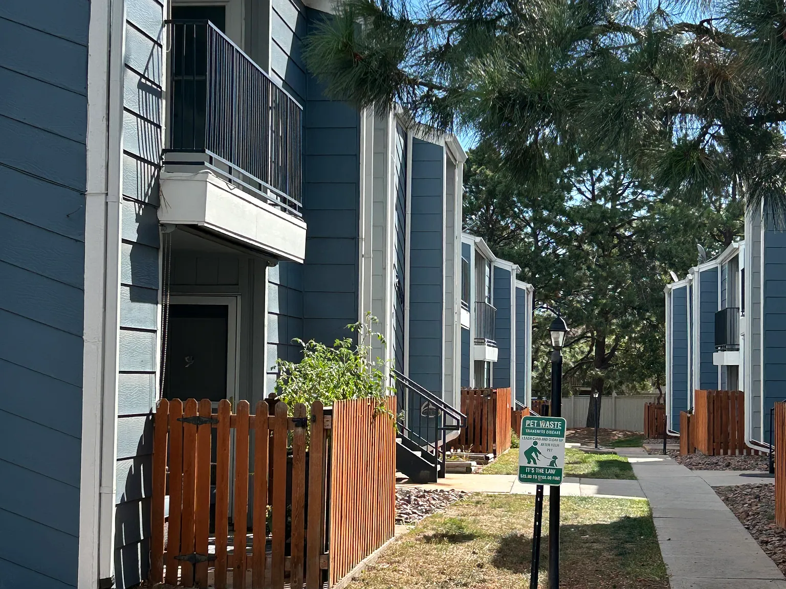 2 bed, 850 sqft, $1,500 — Photo 2