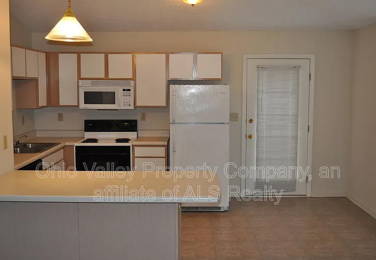 1116 Herr Ln #1 — Photo 3