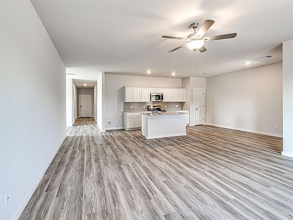 7th image of this home