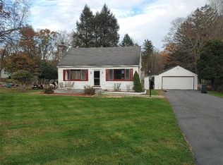 4 Cornish Rd, Carmel, NY 10512