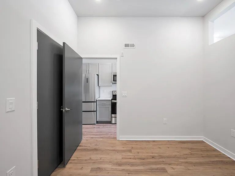 1143 N 3rd Street — Photo 41