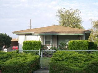 210 W 8th St, Warden, WA 98857