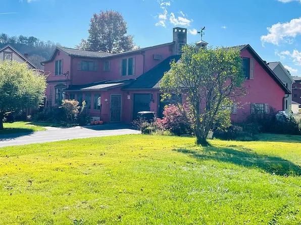 527 Main St, Summerhill, PA 15958