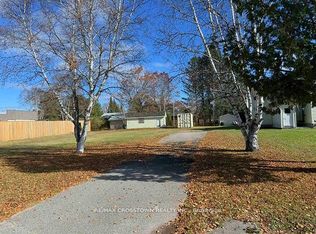 8 Cedar Ct, South River, ON P0A1X0