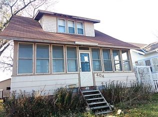 404 4th St SW, Montgomery, MN 56069