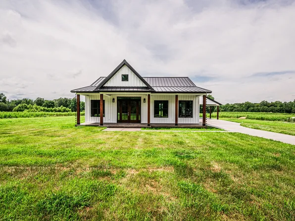 721 Whites Carver Rd, Lewisburg, KY 42256