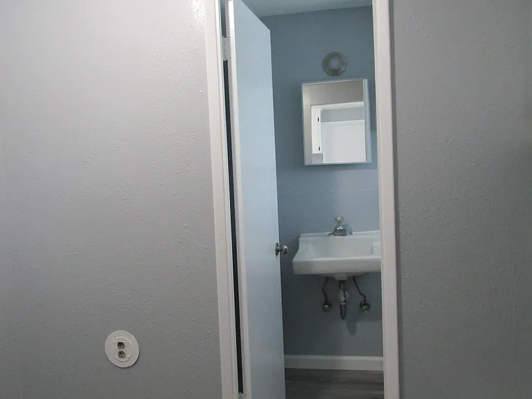 8606 Custer Rd SW — Photo 7