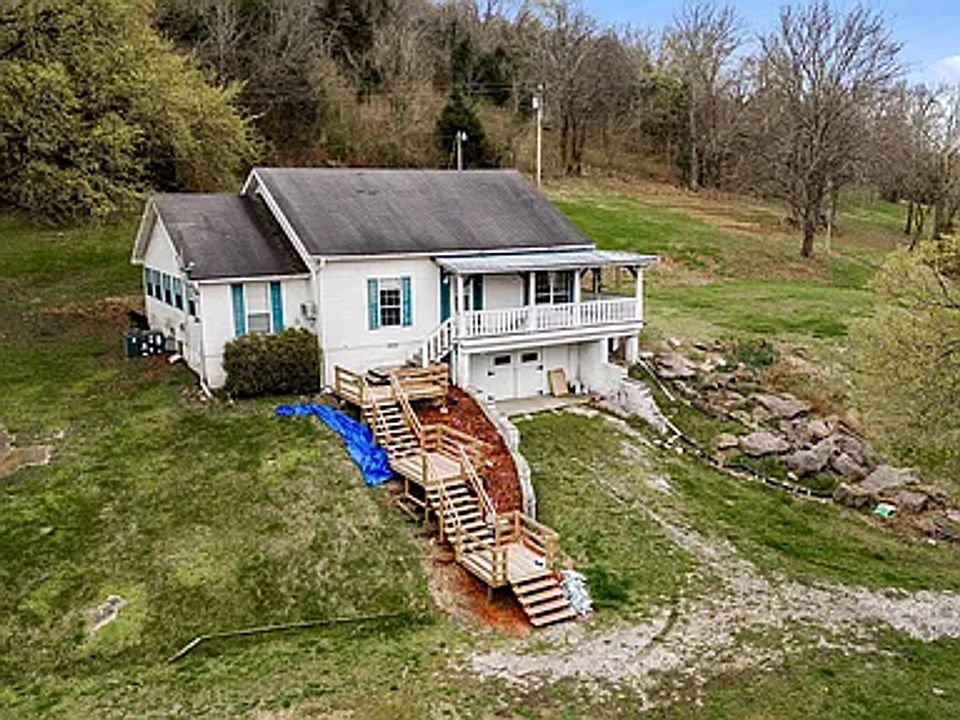 1st image of 18 Lakeshore Cir