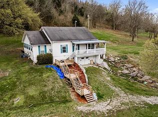 18 Lakeshore Cir, Carthage, TN 37030