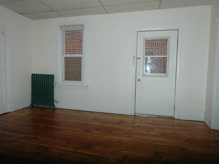 806 Mifflin St #2 — Photo 7