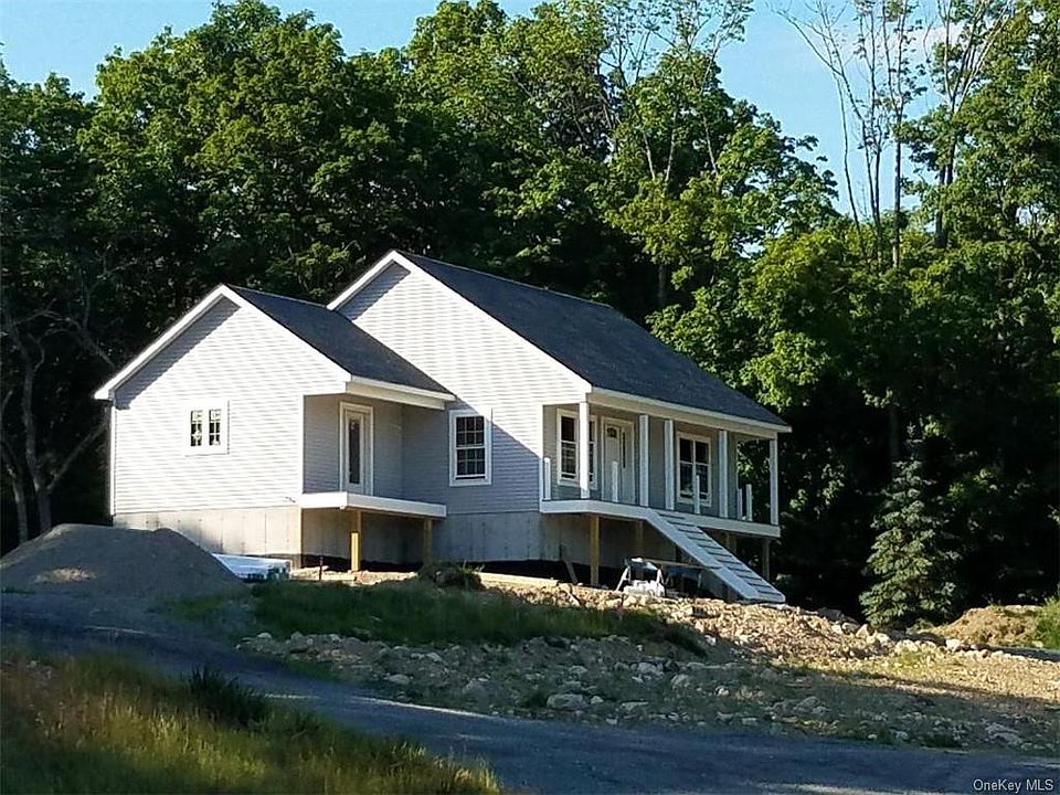 1st image of 6 Bijou Ln