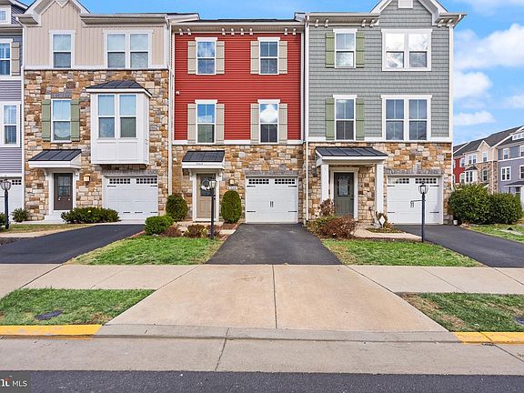 5th image of 41688 McMonagle Sq