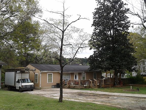 5th image of 122 N Woodland Dr