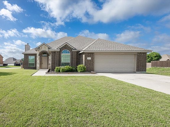 3rd image of 304 Hardeman Blvd