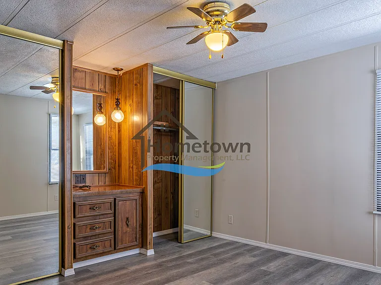 563 Terry Trl — Photo 7