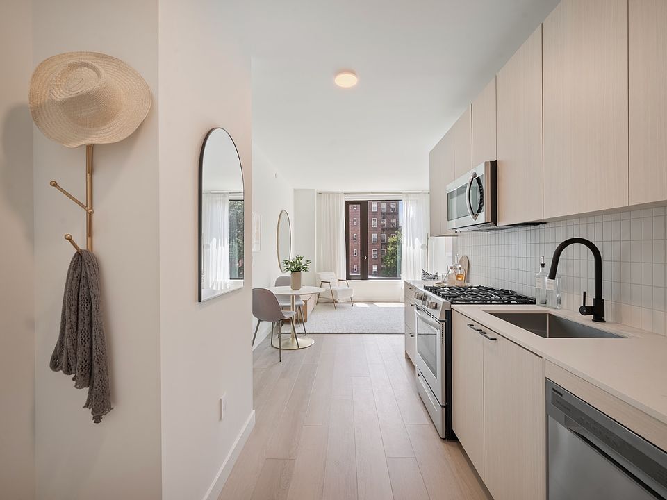 1st image of 15310 88th Ave APT 708