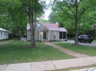 504 S Scott St, Scottsboro, AL 35768