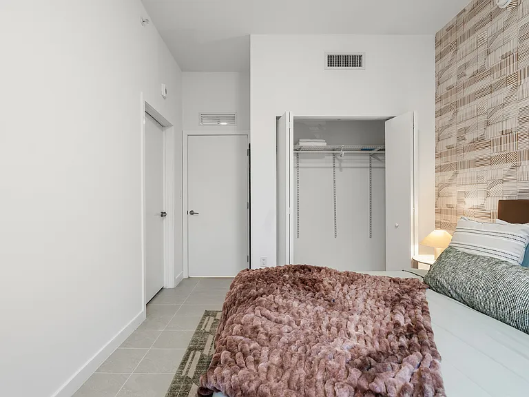 1201 SW 27th Ave #401 — Photo 3
