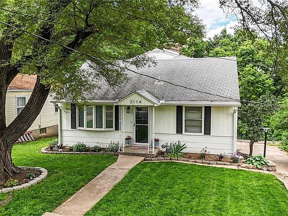 3rd image of 2114 Bristow St