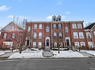 42843 Richmond Dr, Sterling Heights, MI 48313