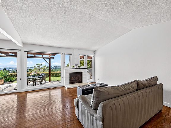 5th image of 18596 W Cavendish Dr