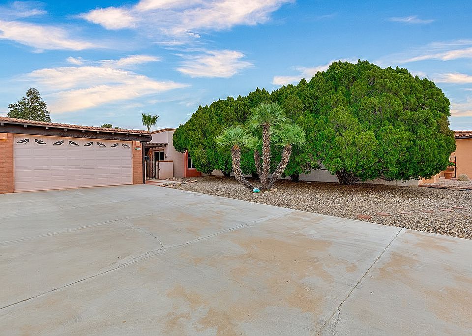1st image of 451 E Paseo Chuparosas
