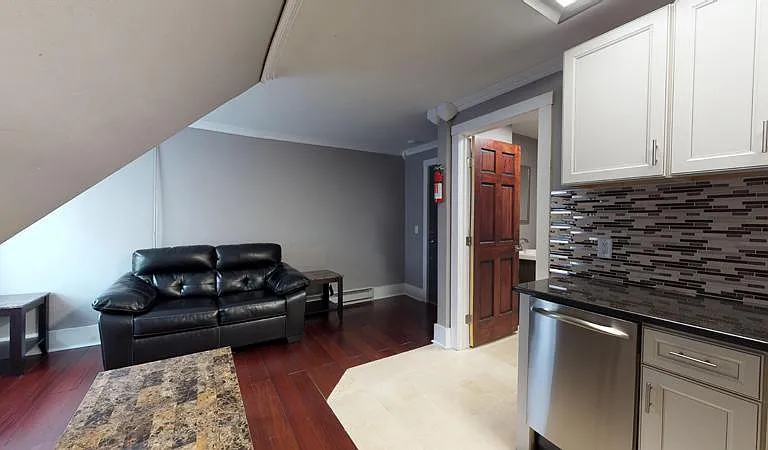 315 S Beech St #12 — Photo 2