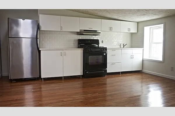 Rented by Stribling | media 11