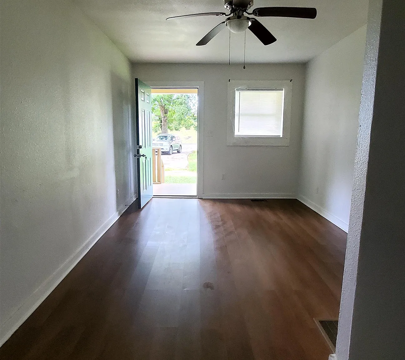 2 bed, 600 sqft, $1,100 — Photo 1