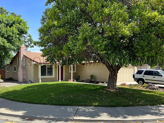 2nd image of 1495 Cypress Dr