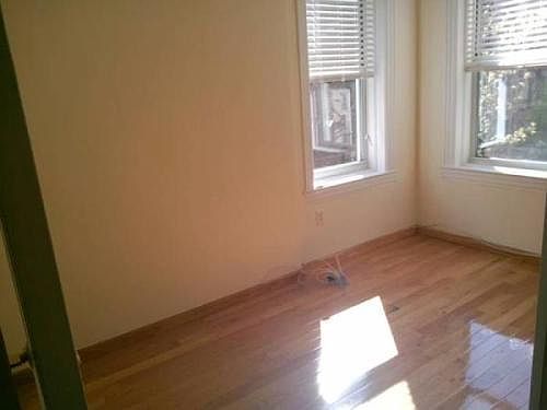 5th image of 180 Lexington Ave APT 4