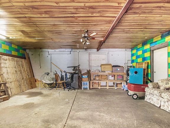 5th image of 2435 Woodward Ave SW
